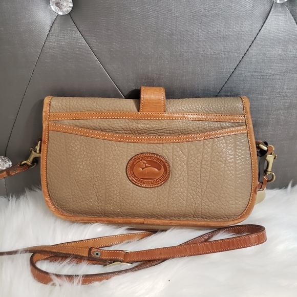 Dooney & Bourke crossbody tan/brown all leather - Picture 1 of 12